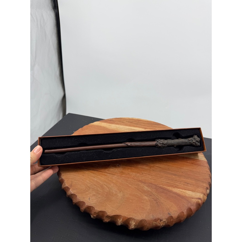Universal Studios Harry Potter Interactive‎ Wand Women OS Brown Resin Prop